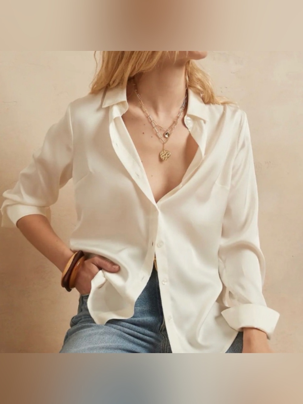 Abercrombie & Fitch Cropped Style Cream Button Up Blouse